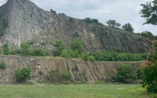 Tapolcai tavasbarlang és a&nbsp;Hegyestű&nbsp;
IGÉNYELHETŐ IDŐPONTOKRÓL ÉS
AKTUÁLIS ÁRAINKRÓL
ÉRDEKLŐDJÖN ELÉRHETŐSÉGEINK VALAMELYIKÉN
&nbsp;
&nbsp;

